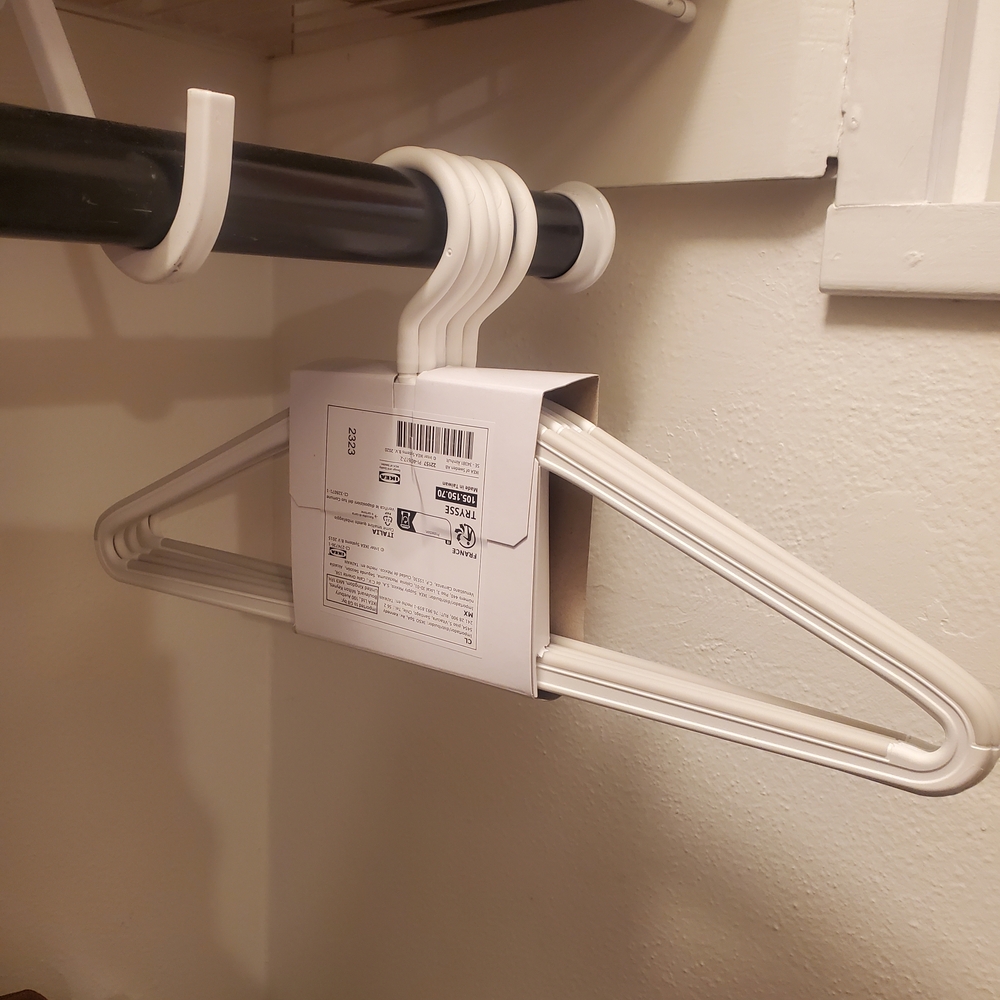 Ikea Trysse White Plastic Hangers Set